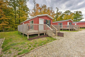 Cozy Cabin Community Pool and Lakefront Beach!
